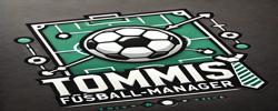 Logo von Tommis Fußball-Manager: Auf dunkelgrauem Hintergrund ist ein grünes Fußballfeld mit weißen Spielfeldlinien, Taktikpfeilen und grün-weißen Markierungspunkten dargestellt. In der Mitte liegt ein schwarz-weißer Fußball. Darunter stehen in weißer Schrift die Wörter ‚TOMMIS‘ und ‚FUSSBALL-MANAGER‘.